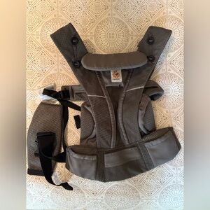 Ergobaby Omni Breeze, Graphite Grey